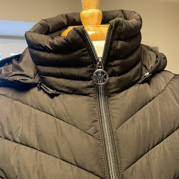 NWOT Michael Kors Packable Puffer Coat - Picture 2 of 13